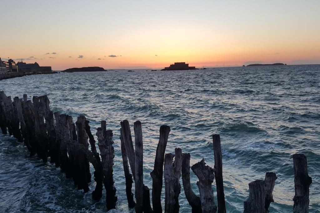 Appartement A 30M De La Plage Du Sillon. Saint-Malo Bagian luar foto